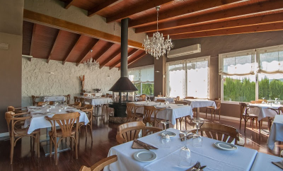 Walking distance restaurants