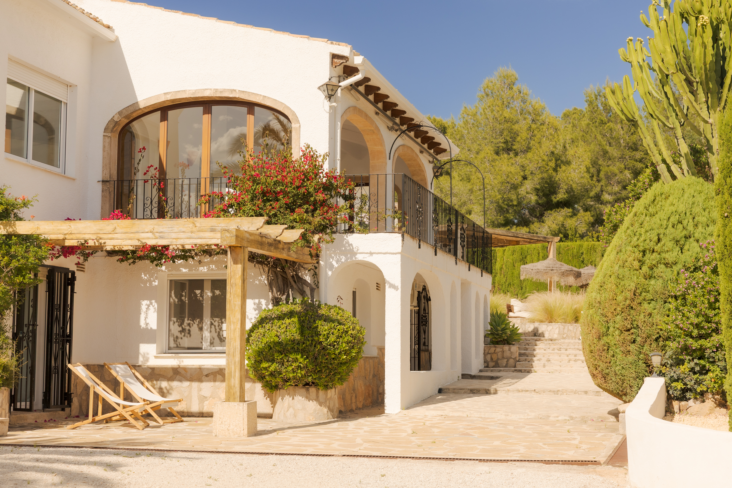 Villa Paso Lento-Front